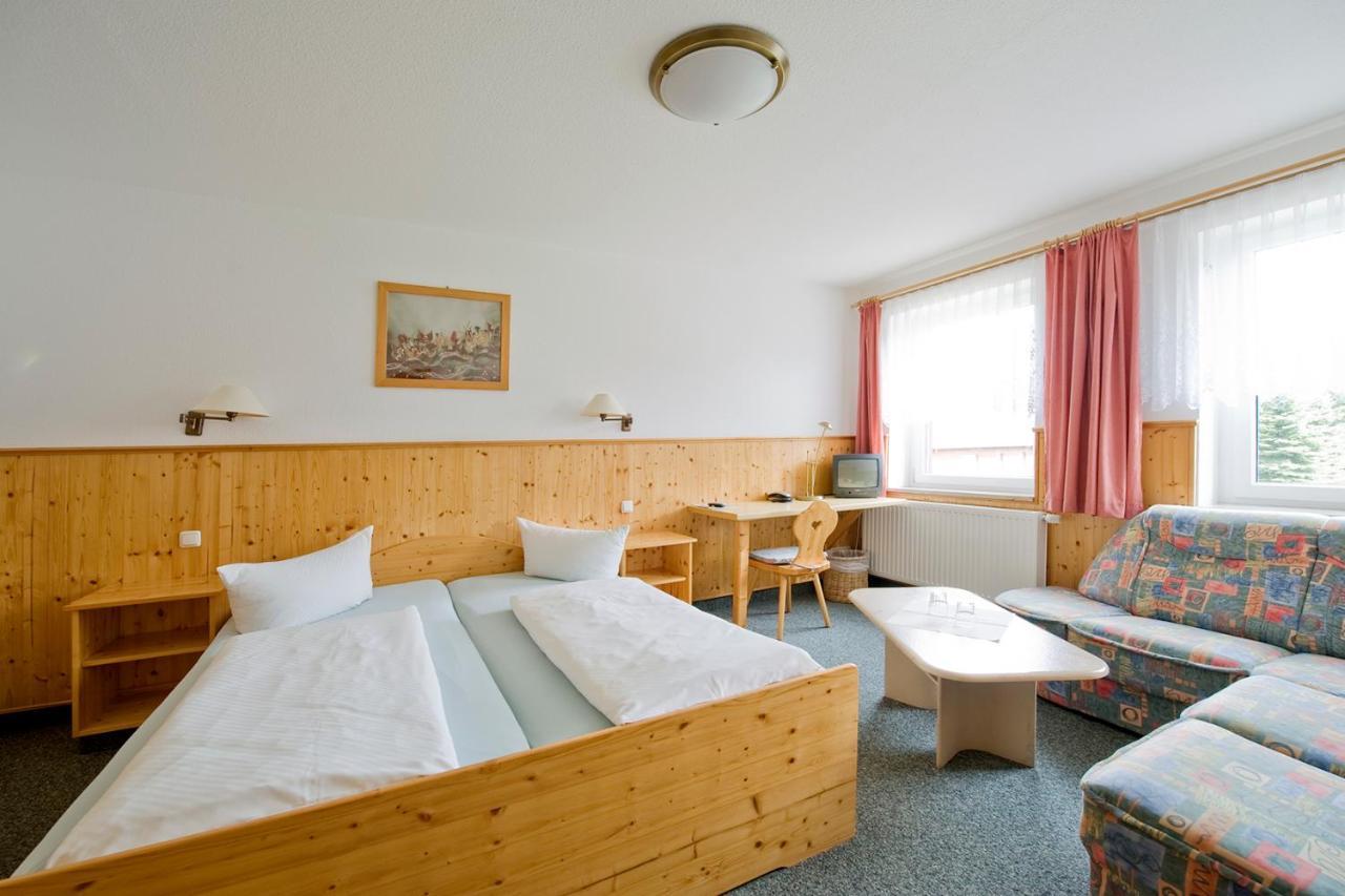 Sportpark Rabenberg Hotel ไบรเทนบรุนน์ ภายนอก รูปภาพ