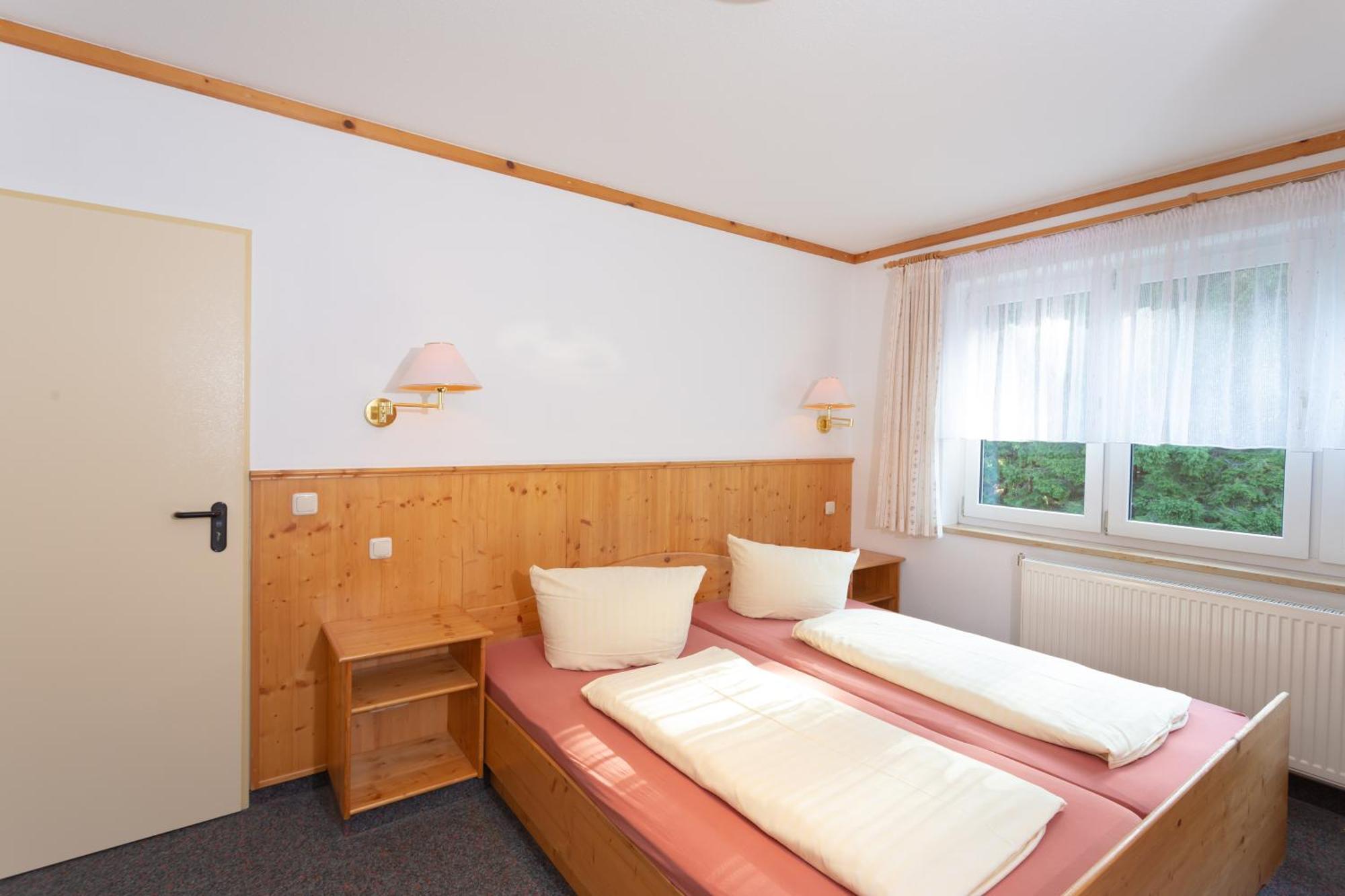 Sportpark Rabenberg Hotel ไบรเทนบรุนน์ ภายนอก รูปภาพ